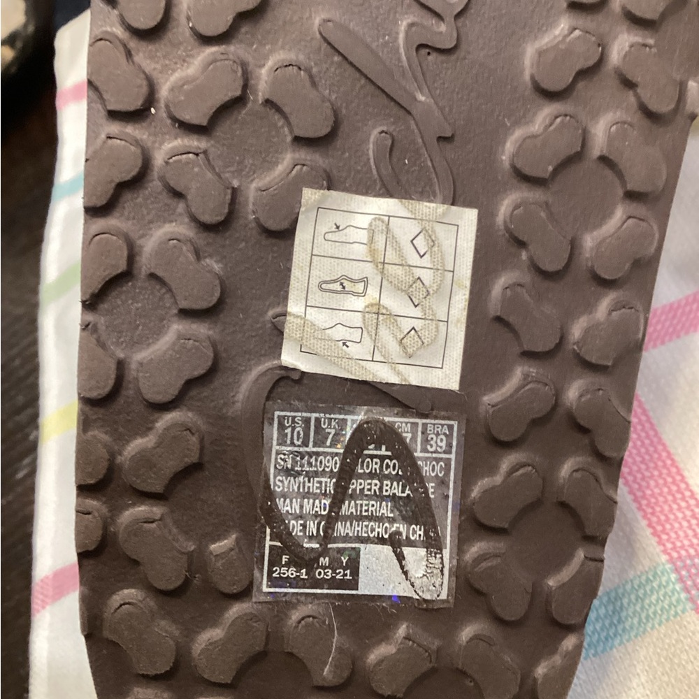 NWOT -Skechers Luxe Foam - Choc. Brown Slip-On Clogs with Vent Holes - Sz  10!!! - Picture 8 of 11